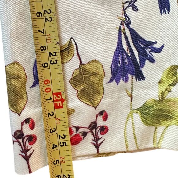 Lands End Floral Mid-Rise Straight Leg Crop Pants. Size 4. Garden whimsical EUC - Picture 3 of 7